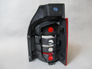 VW T5 03-09 LAMPA TYLNA CZERWONO-BIAŁA L. 2-DRZWI TYLNE